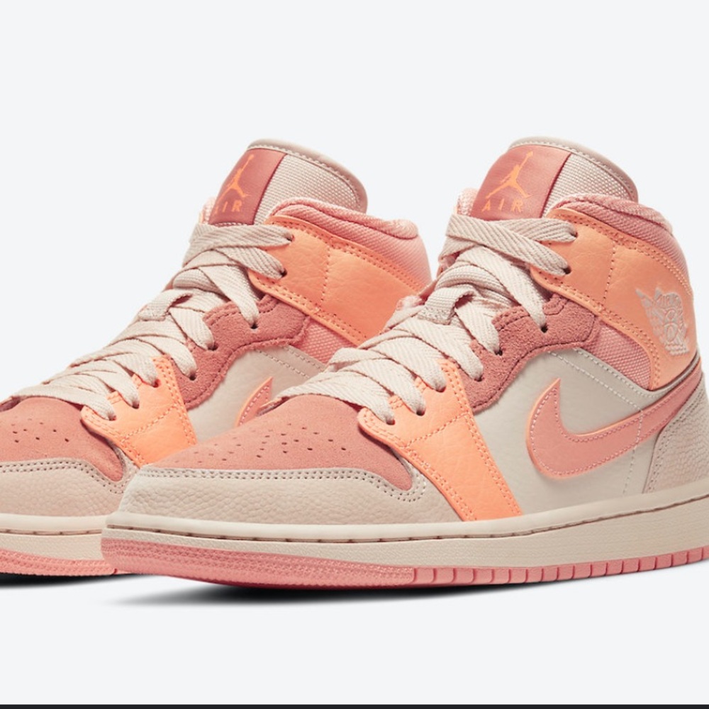 Women’s air Jordan mid